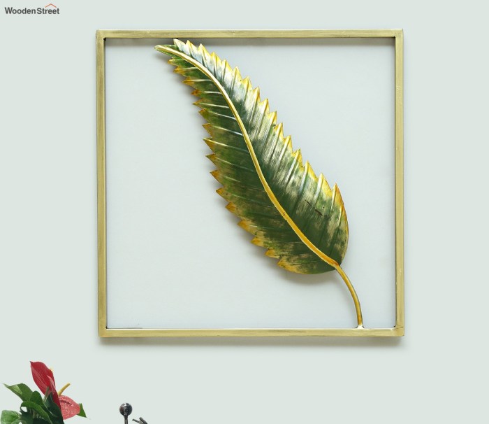 Green leaf wall decor