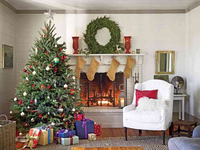 Living room table christmas decor