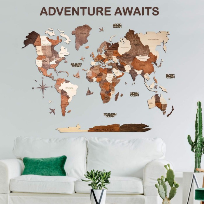 Wooden world map wall decor