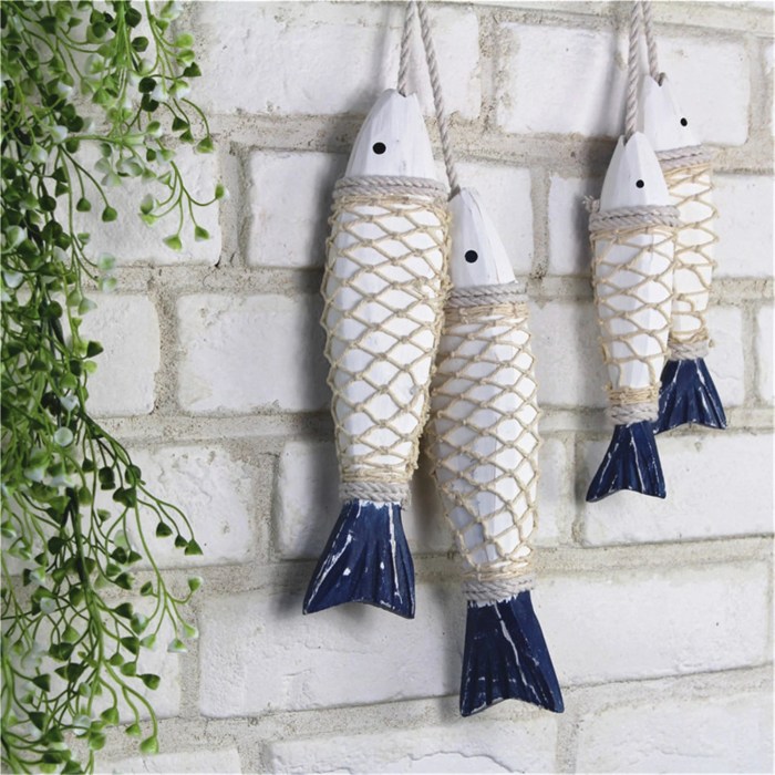 Wood fish wall decor